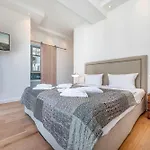 Villa Theres Penthouse Seaside 아파트
