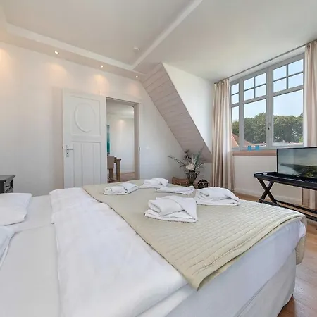 Ostseebad Sellin, Ruegen, Villa Theres Lägenhet *