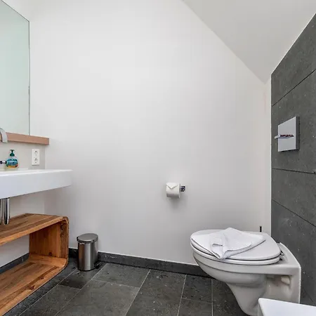 Ostseebad Sellin, Ruegen, Villa Theres דירה *