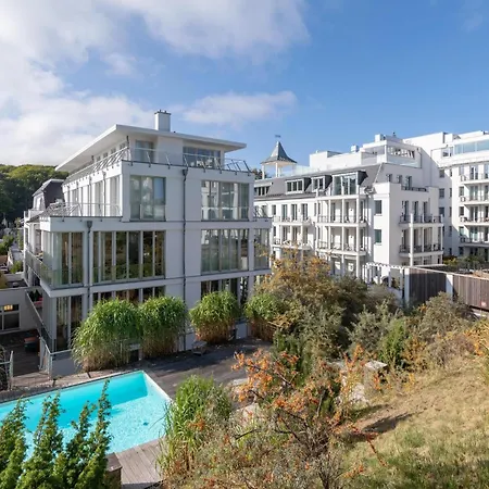 Ostseebad Sellin, Ruegen, Villa Theres * Sellin (Rugen)