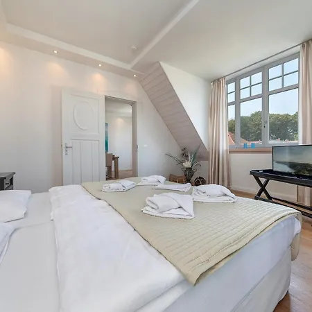Theres Penthouse Seaside 아파트 Sellin (Rugen)